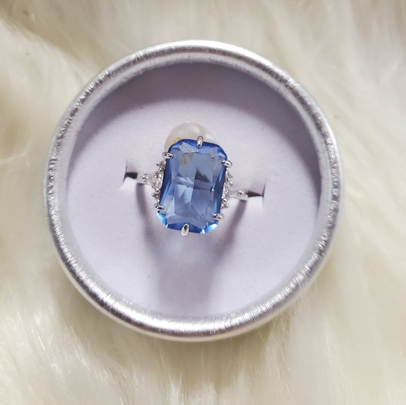 Jewelry - Blue quartz ring